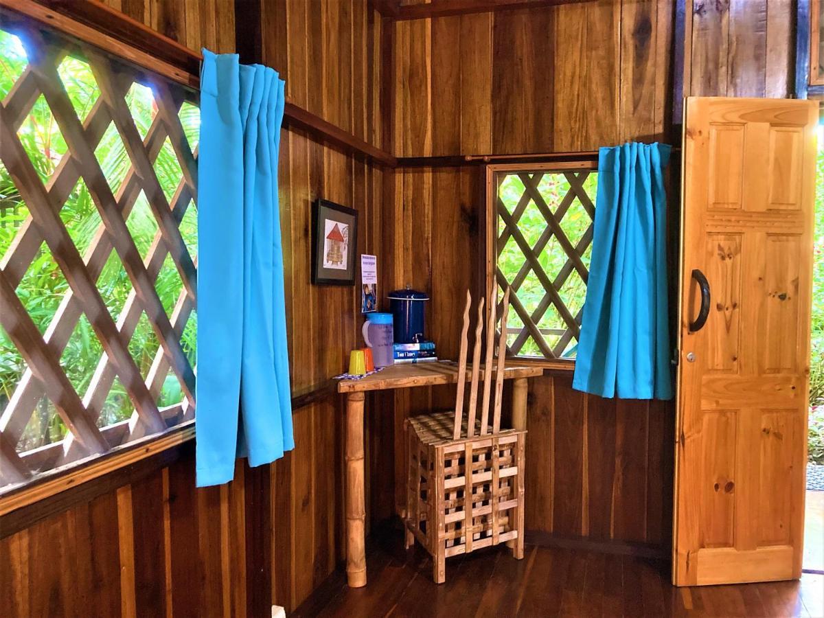 Coral Hill Bungalows Cahuita Exteriör bild
