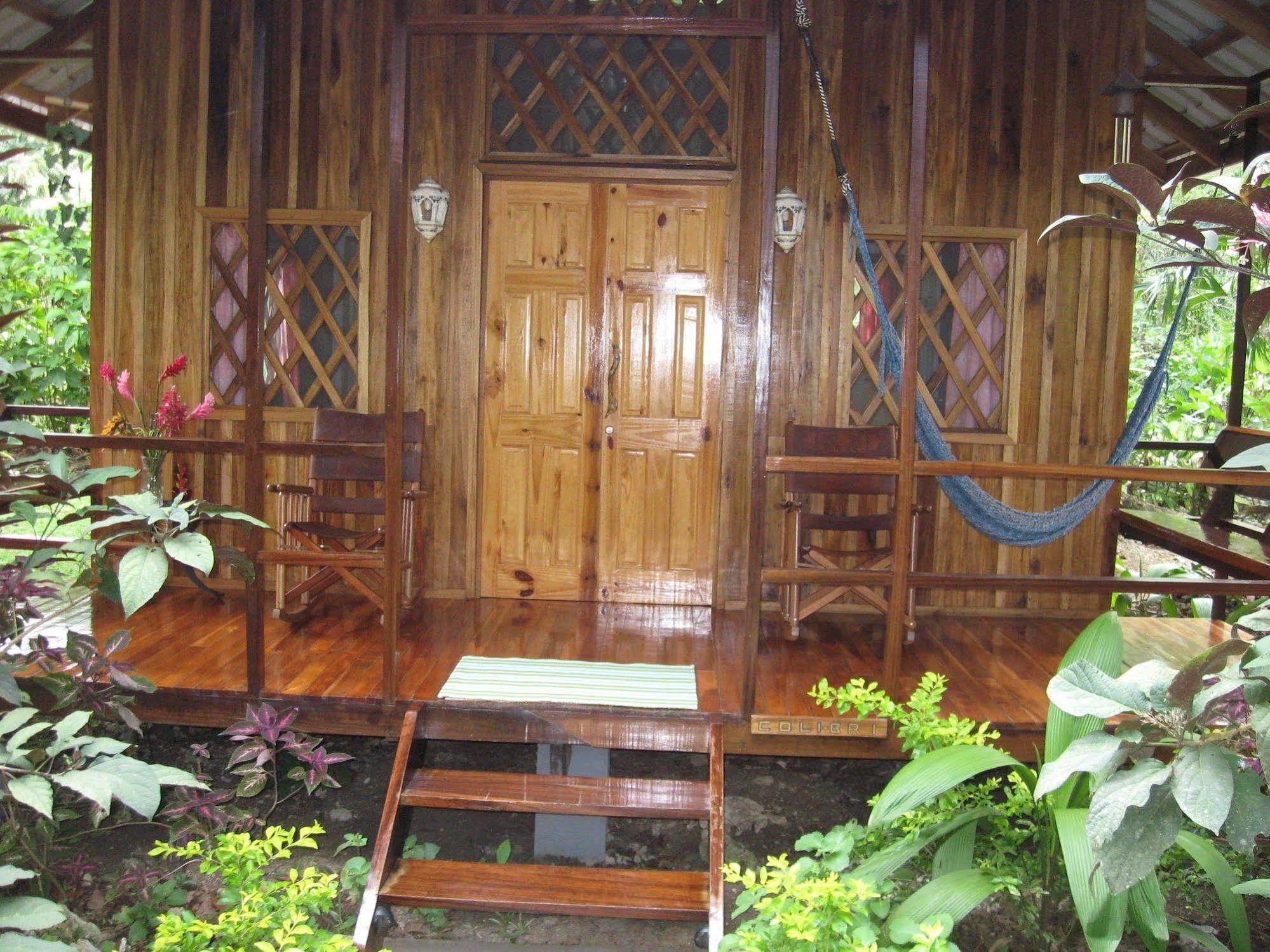 Coral Hill Bungalows Cahuita Exteriör bild