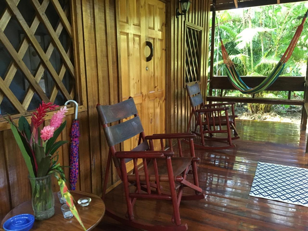 Coral Hill Bungalows Cahuita Exteriör bild