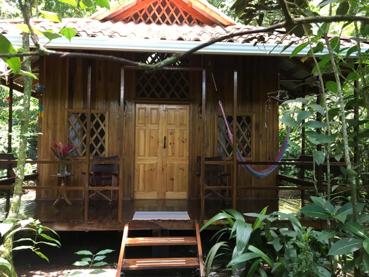 Coral Hill Bungalows Cahuita Exteriör bild