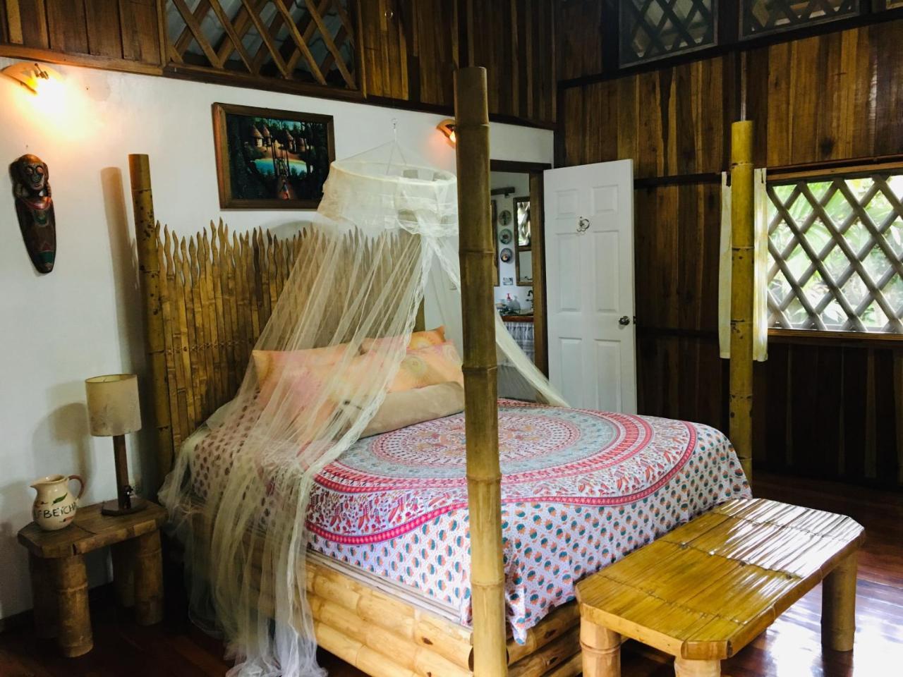 Coral Hill Bungalows Cahuita Exteriör bild